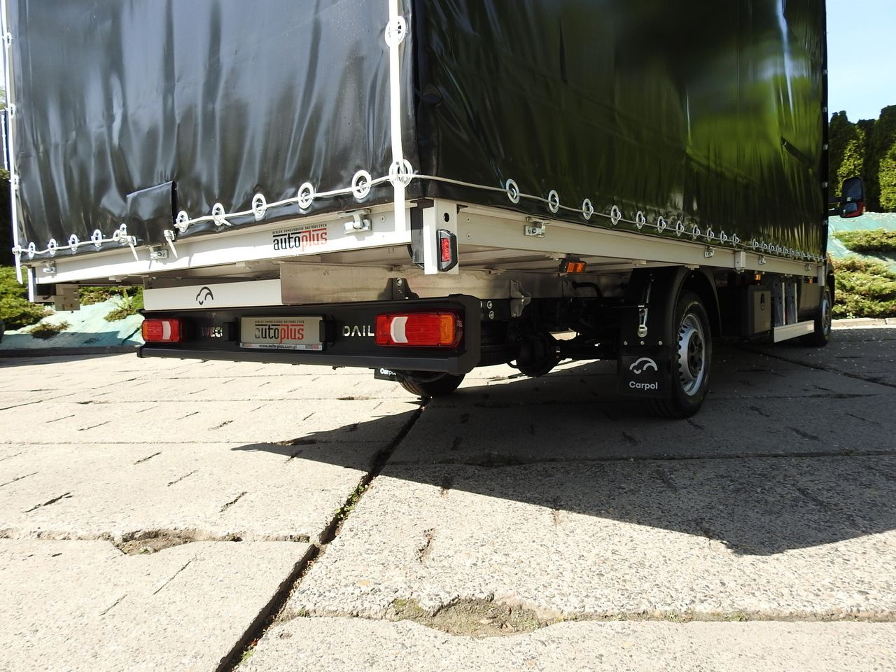 Jaunā Furgons ar tentu IVECO DAILY NEW TARPAULIN 10 PALLETS WEBASTO CRUISE CONTROL NAVIGATION AIR CONDITIONING LED LIGHTS  180HP: foto 27