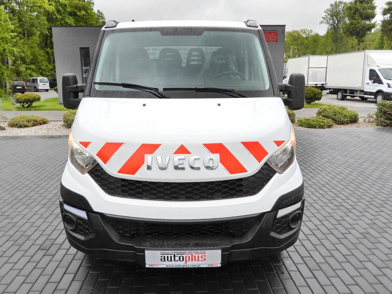 Iveco DAILY 35C13 KIPPER DOPPELKABINE DOKA 7 SITZE A/C - Komercauto pašizgāzējs, Kravas-pasažieru furgons: foto 5 Iveco DAILY 35C13 KIPPER DOPPELKABINE DOKA 7 SITZE A/C - Komercauto pašizgāzējs, Kravas-pasažieru furgons: foto 5
