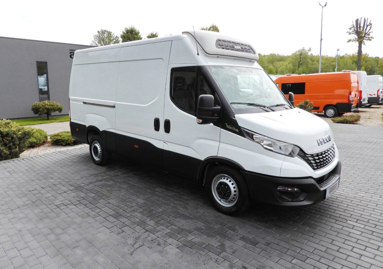 Iveco DAILY 35S14 KÜHLKASTENWAGEN-10*C TEMPOMAT - Komercauto refrižerators: foto 4 Iveco DAILY 35S14 KÜHLKASTENWAGEN-10*C TEMPOMAT - Komercauto refrižerators: foto 4