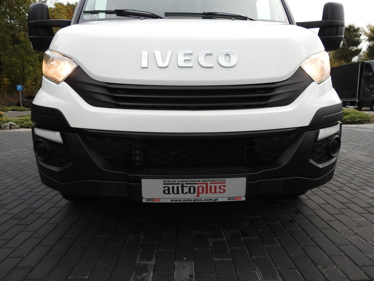 Automašīna ar kravas platformu, Kravas-pasažieru furgons Iveco DAILY 35S15 PRITSCHE DOPPELKABINE DOKA 7 SITZE: foto 14