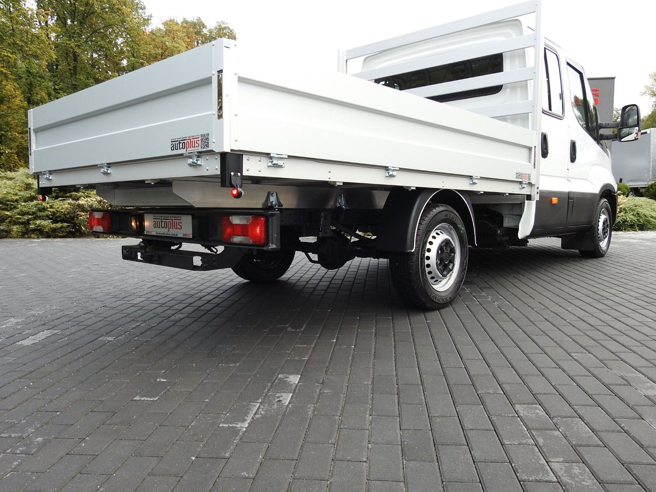 Automašīna ar kravas platformu, Kravas-pasažieru furgons Iveco DAILY 35S15 PRITSCHE DOPPELKABINE DOKA 7 SITZE: foto 20
