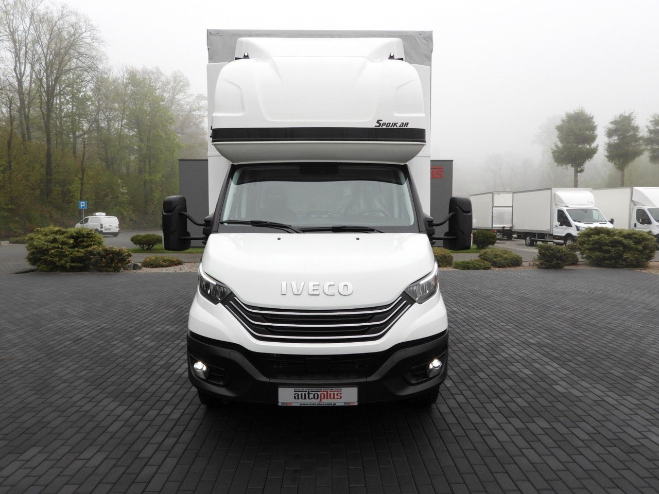 Furgons ar tentu Iveco DAILY 72C18 PRITSCHE PLANE AUFZUG 16 PALETTEN: foto 5