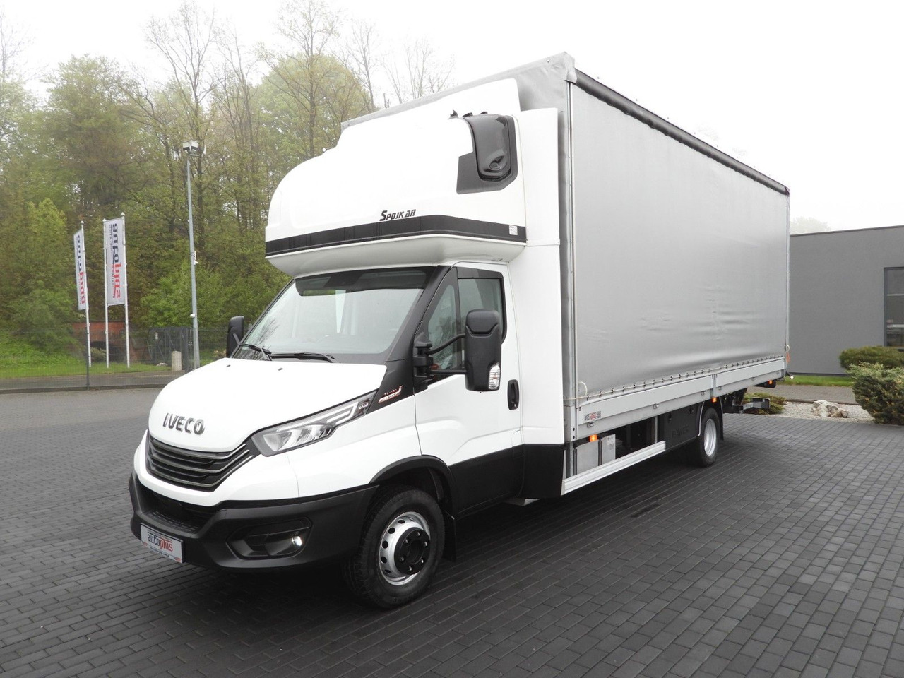 Furgons ar tentu Iveco DAILY 72C18 PRITSCHE PLANE AUFZUG 16 PALETTEN: foto 6