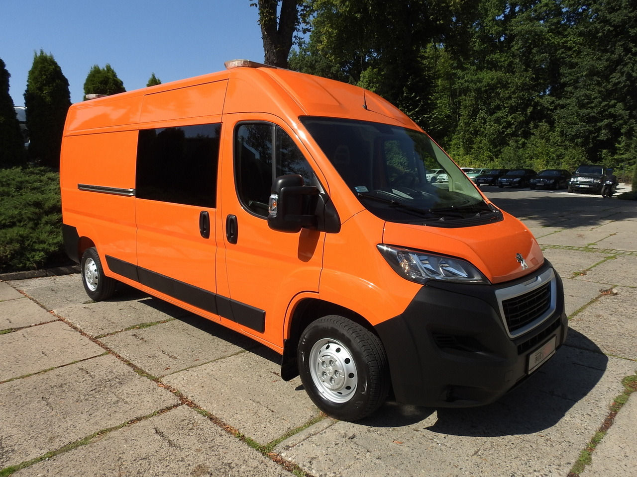 PEUGEOT BOXER BOX DELIVERY VAN 7 SEATS AIR CONDITIONING 120HP - Komercauto: foto 4 PEUGEOT BOXER BOX DELIVERY VAN 7 SEATS AIR CONDITIONING 120HP - Komercauto: foto 4