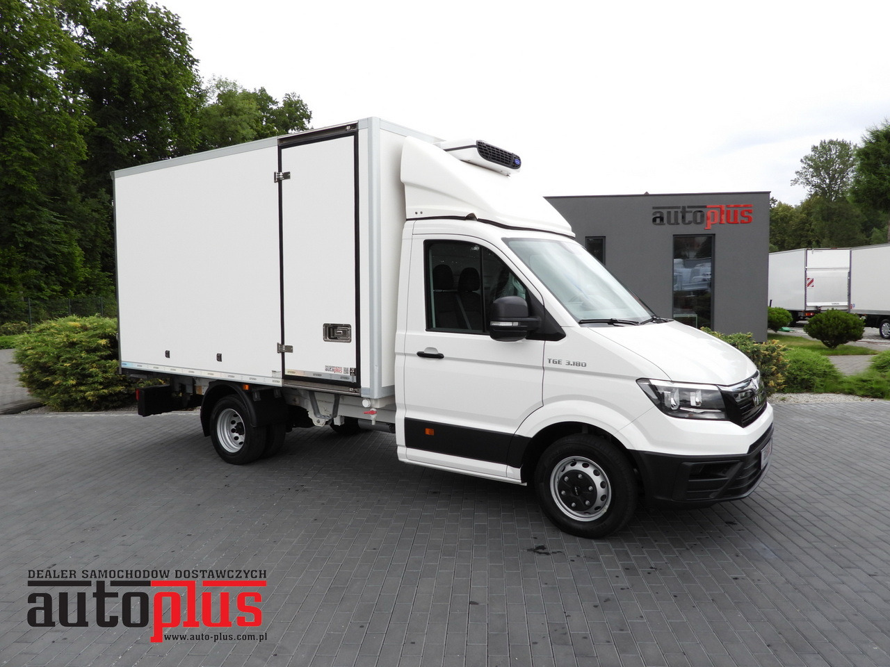 MAN TGE 3.180 REGRIGERATOR BOX 0*C CRUISE CONTROL TWIN WHEELS AIR CONDITIONING 180HP - Komercauto refrižerators: foto 1 MAN TGE 3.180 REGRIGERATOR BOX 0*C CRUISE CONTROL TWIN WHEELS AIR CONDITIONING 180HP - Komercauto refrižerators: foto 1