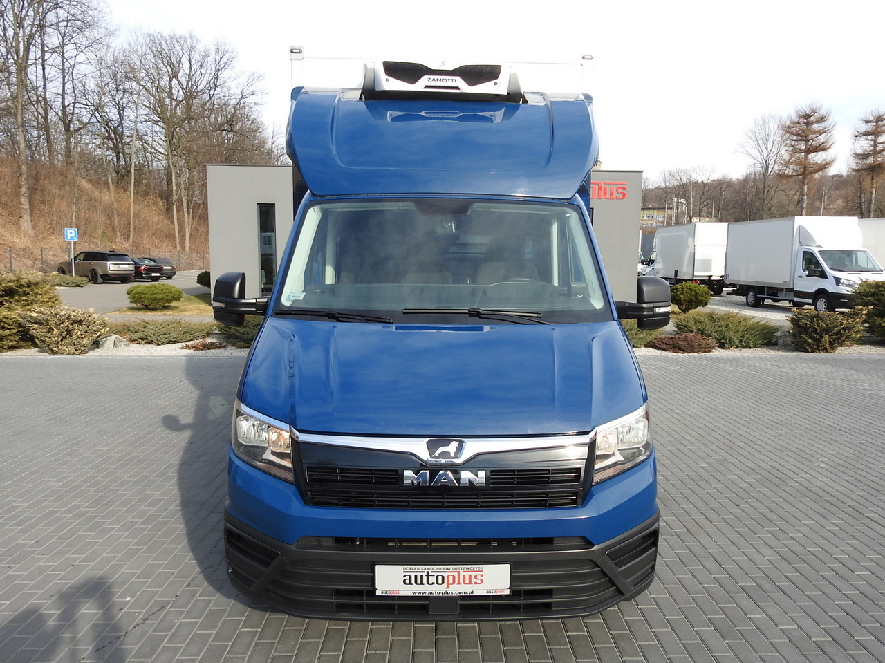 MAN TGE 3.180 REGRIGERATOR BOX -5*C 8 PALLETS HEATING FUNCTION CRUISE CONTROL PNEUMATICS AIR CONDITIONING 180HP - Komercauto refrižerators: foto 5 MAN TGE 3.180 REGRIGERATOR BOX -5*C 8 PALLETS HEATING FUNCTION CRUISE CONTROL PNEUMATICS AIR CONDITIONING 180HP - Komercauto refrižerators: foto 5