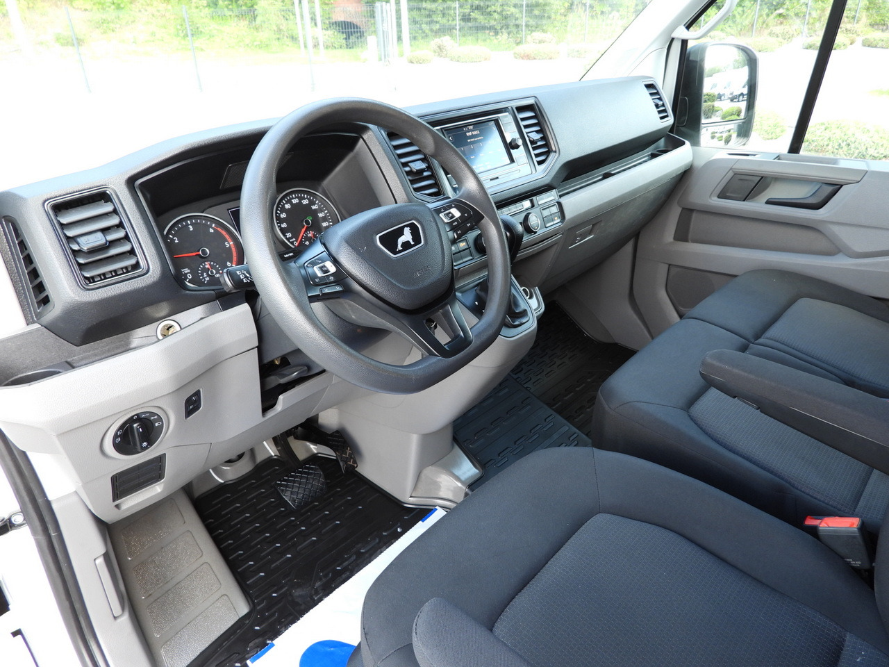 MAN TGE REFRIGERATOR VAN -5*C POWER SUPPLY 230V CRUISE CONTROL AUTOMATIC TRANSMISSION AIR CONDITIONING 180HP - Komercauto refrižerators: foto 2 MAN TGE REFRIGERATOR VAN -5*C POWER SUPPLY 230V CRUISE CONTROL AUTOMATIC TRANSMISSION AIR CONDITIONING 180HP - Komercauto refrižerators: foto 2