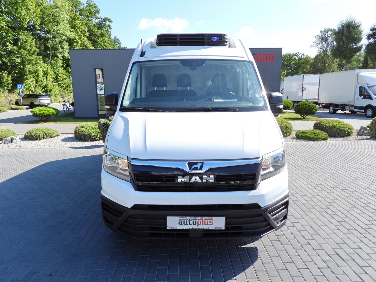 MAN TGE REFRIGERATOR VAN -5*C POWER SUPPLY 230V CRUISE CONTROL AUTOMATIC TRANSMISSION AIR CONDITIONING 180HP - Komercauto refrižerators: foto 5 MAN TGE REFRIGERATOR VAN -5*C POWER SUPPLY 230V CRUISE CONTROL AUTOMATIC TRANSMISSION AIR CONDITIONING 180HP - Komercauto refrižerators: foto 5