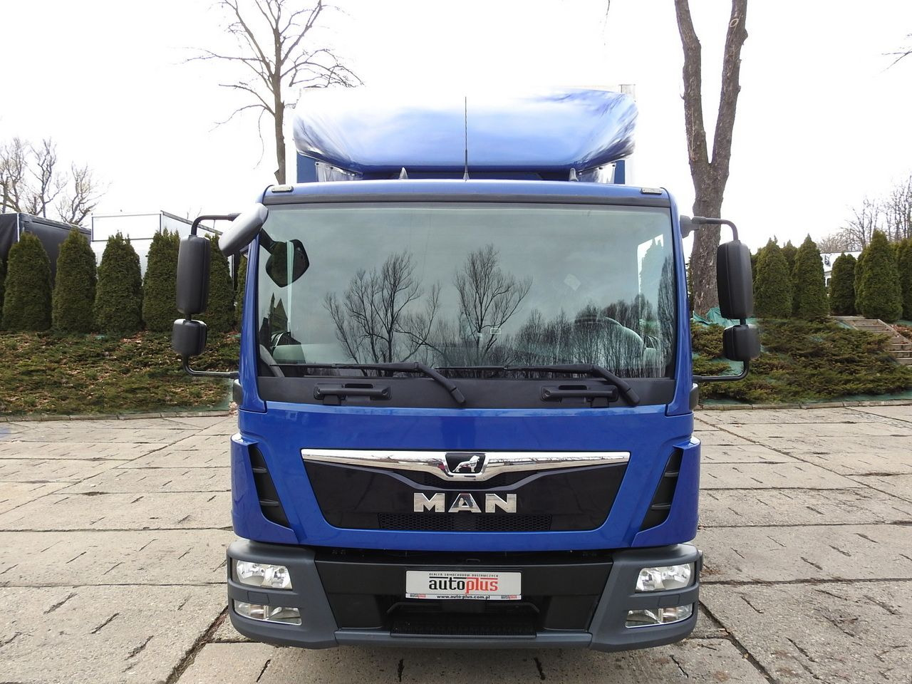 MAN TGL 12.220 BOX LIFT 18 PALLETS CRUISE CONTROLAIR CONDITIONING PNEUMATICS AUTOMATIC TWIN WHEELS 220HP - Kravas automašīna ar slēgto virsbūvi: foto 5 MAN TGL 12.220 BOX LIFT 18 PALLETS CRUISE CONTROLAIR CONDITIONING PNEUMATICS AUTOMATIC TWIN WHEELS 220HP - Kravas automašīna ar slēgto virsbūvi: foto 5