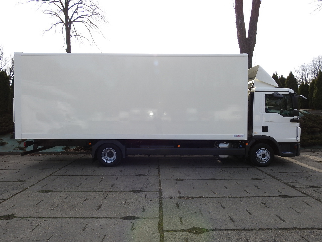 MAN TGL 8.18 BOX 16 PALLETS CRUISE CONTROL TWIN WHEELS 180HP līzingu MAN TGL 8.18 BOX 16 PALLETS CRUISE CONTROL TWIN WHEELS 180HP: foto 7 MAN TGL 8.18 BOX 16 PALLETS CRUISE CONTROL TWIN WHEELS 180HP līzingu MAN TGL 8.18 BOX 16 PALLETS CRUISE CONTROL TWIN WHEELS 180HP: foto 7