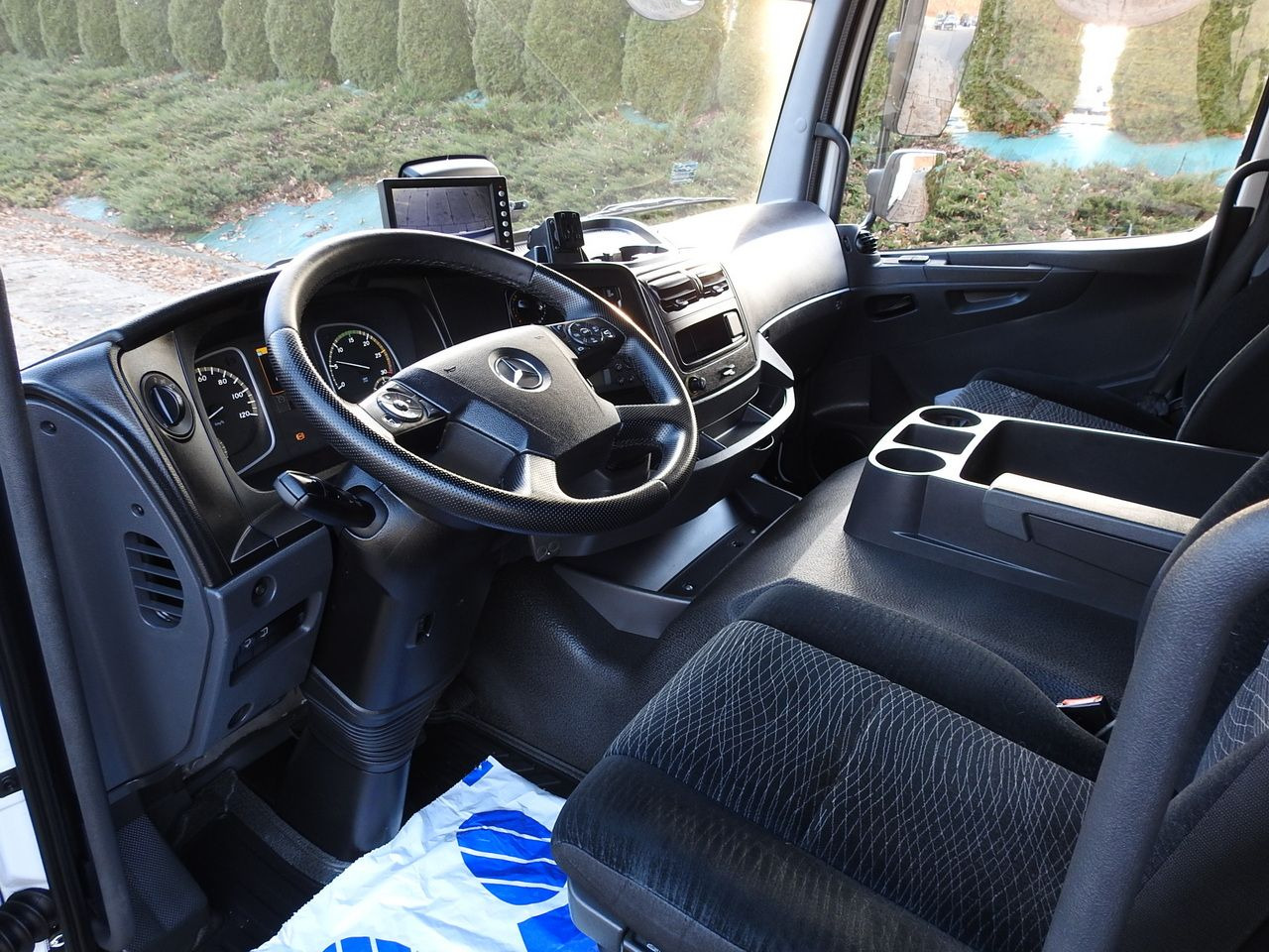 MERCEDES ATEGO 12.24 REGRIGERATOR BOX -10*C LIFT 16 PALLETS HEATING FUNCTION WEBASTO CRUISE CONTROL PNEUMATICS AIR CONDITIONING 240HP - Kravas automašīna refrižerators: foto 2 MERCEDES ATEGO 12.24 REGRIGERATOR BOX -10*C LIFT 16 PALLETS HEATING FUNCTION WEBASTO CRUISE CONTROL PNEUMATICS AIR CONDITIONING 240HP - Kravas automašīna refrižerators: foto 2