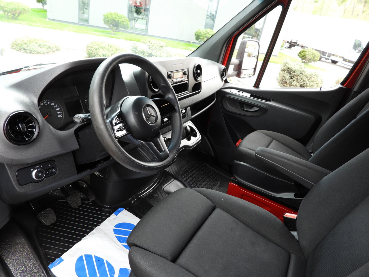 MERCEDES SPRINTER 316 8 PALLETS TARPAULIN LIFT CRUISE CONTROL AIR CONDITIONING 160HP - Furgons ar tentu: foto 2 MERCEDES SPRINTER 316 8 PALLETS TARPAULIN LIFT CRUISE CONTROL AIR CONDITIONING 160HP - Furgons ar tentu: foto 2