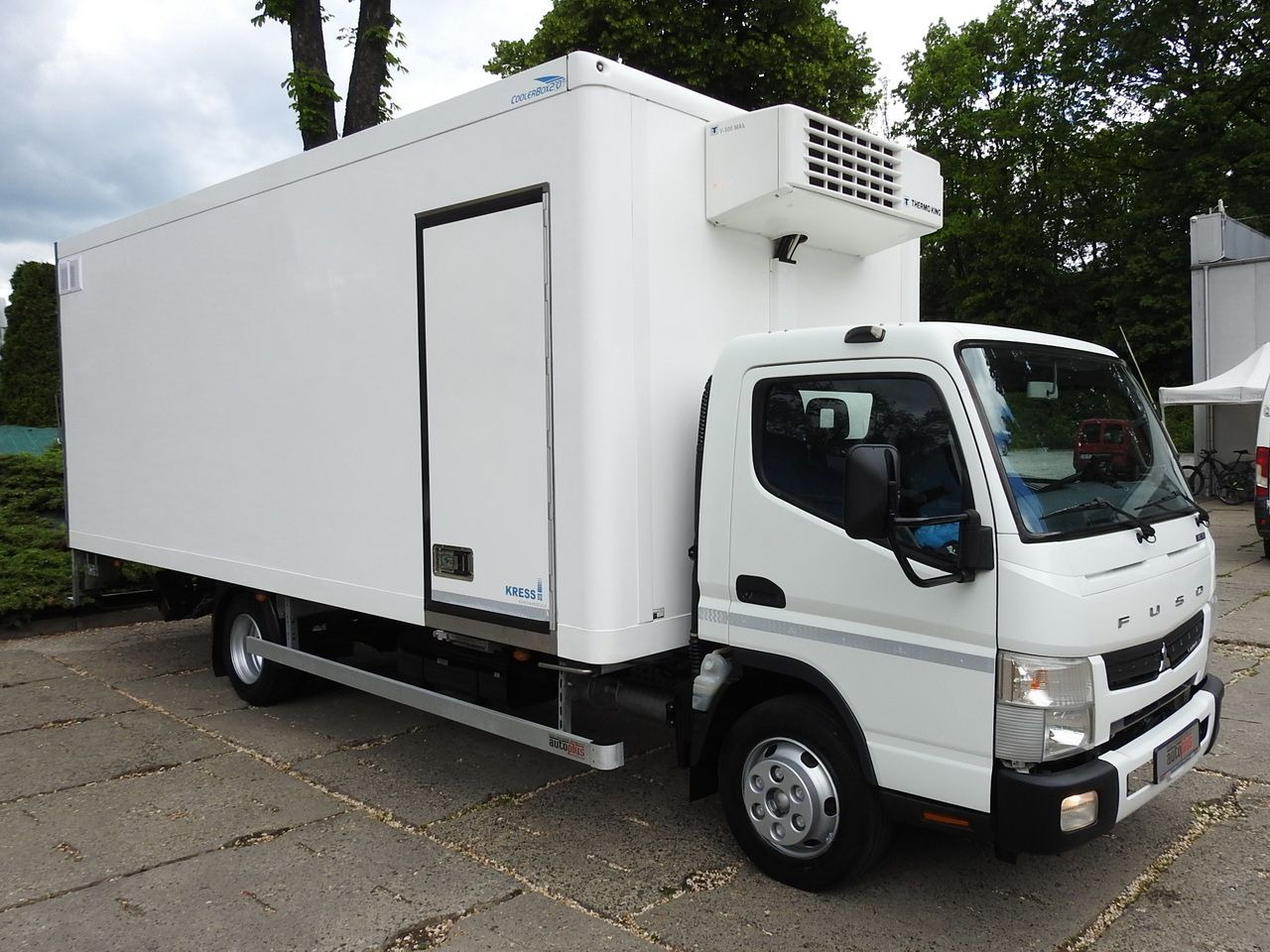 MITSUBISHI CANTER FUSO 7C15 REGRIGERATOR BOX -4*C LIFT POWER SUPPLY 230V AIR CONDITIONING AUTOMATIC TRANSMISSION 150HP - Kravas automašīna refrižerators: foto 4 MITSUBISHI CANTER FUSO 7C15 REGRIGERATOR BOX -4*C LIFT POWER SUPPLY 230V AIR CONDITIONING AUTOMATIC TRANSMISSION 150HP - Kravas automašīna refrižerators: foto 4
