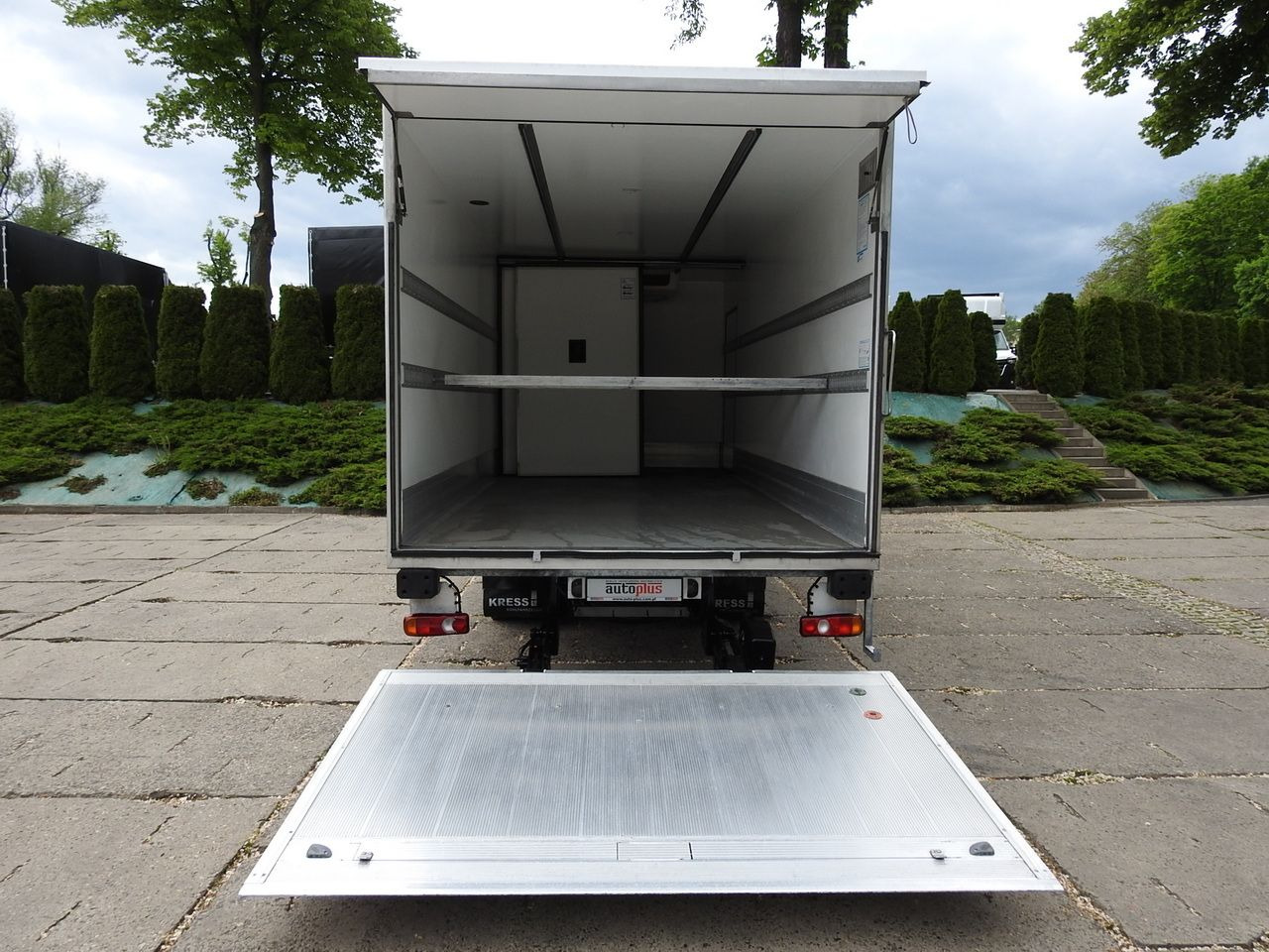 Kravas automašīna refrižerators MITSUBISHI CANTER FUSO 7C15 REGRIGERATOR BOX -4*C LIFT POWER SUPPLY 230V AIR CONDITIONING AUTOMATIC TRANSMISSION  150HP: foto 17