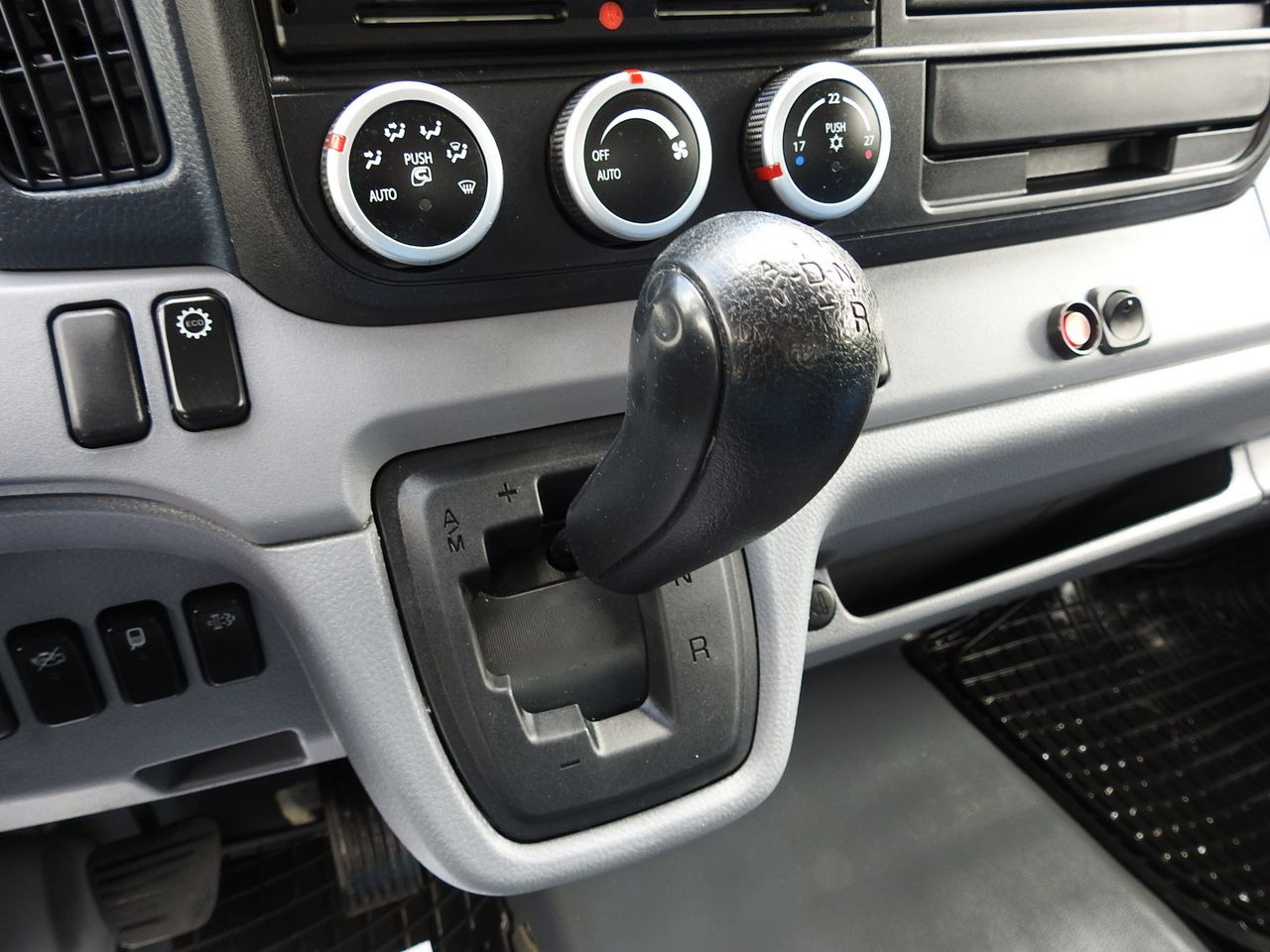 Kravas automašīna refrižerators MITSUBISHI CANTER FUSO 7C15 REGRIGERATOR BOX -4*C LIFT POWER SUPPLY 230V AIR CONDITIONING AUTOMATIC TRANSMISSION  150HP: foto 37