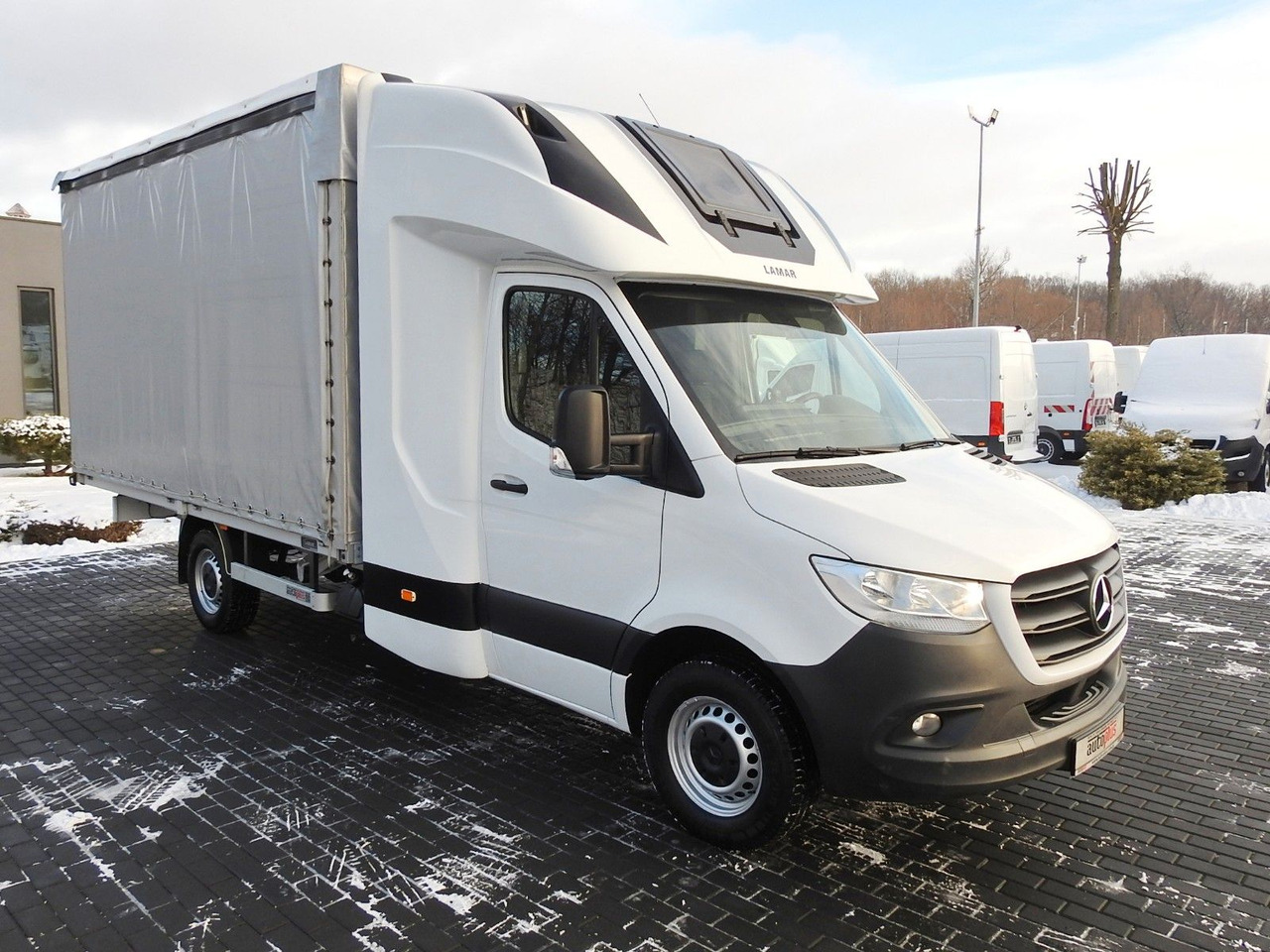 Mercedes-Benz SPRINTER 316 PRITSCHE PLANE 8 PALETTEN WEBASTO - Furgons ar tentu, Kravas-pasažieru furgons: foto 4 Mercedes-Benz SPRINTER 316 PRITSCHE PLANE 8 PALETTEN WEBASTO - Furgons ar tentu, Kravas-pasažieru furgons: foto 4