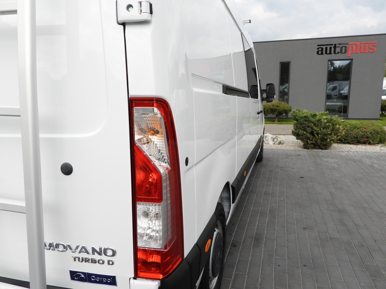 OPEL MOVANO  BOX DELIVERY VAN 7 SEATS CRUISE CONTROL LED LIGHTS AIR CONDITIONING  135HP līzingu OPEL MOVANO  BOX DELIVERY VAN 7 SEATS CRUISE CONTROL LED LIGHTS AIR CONDITIONING  135HP: foto 17