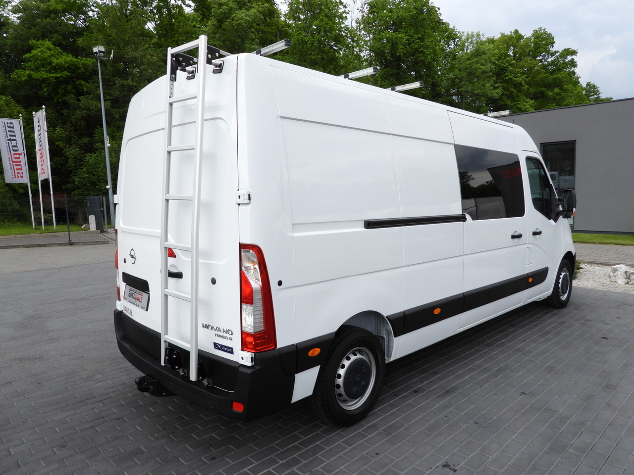 OPEL MOVANO  BOX DELIVERY VAN 7 SEATS CRUISE CONTROL LED LIGHTS AIR CONDITIONING  135HP līzingu OPEL MOVANO  BOX DELIVERY VAN 7 SEATS CRUISE CONTROL LED LIGHTS AIR CONDITIONING  135HP: foto 14