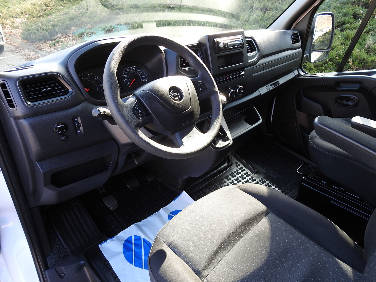 OPEL MOVANO TARPAULIN 10 PALLETS WEBASTO CRUISE CONTROL AIR CONDITIONING LED LIGHTS PNEUMATICS 165HP - Furgons ar tentu: foto 2 OPEL MOVANO TARPAULIN 10 PALLETS WEBASTO CRUISE CONTROL AIR CONDITIONING LED LIGHTS PNEUMATICS 165HP - Furgons ar tentu: foto 2