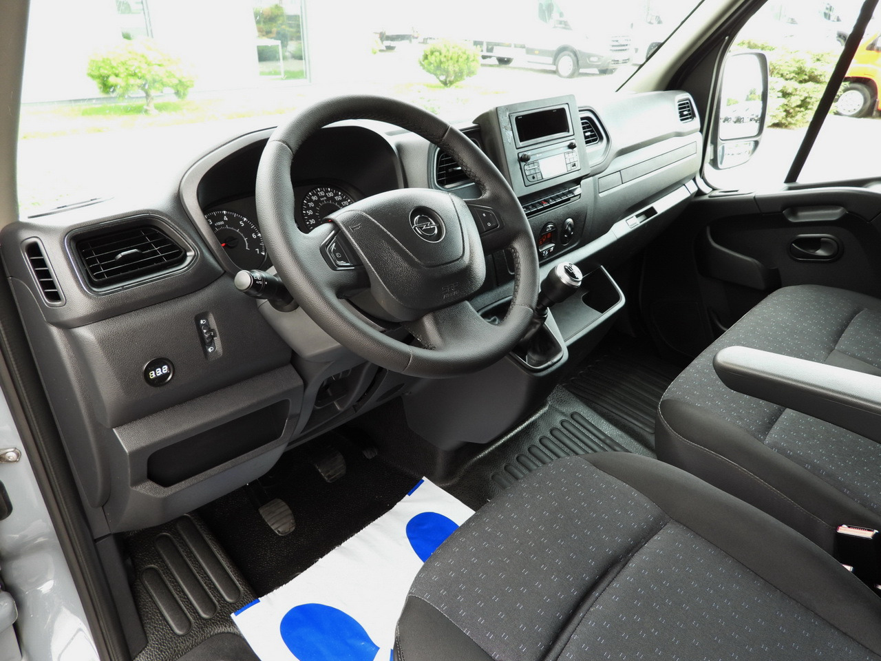 OPEL MOVANO TARPAULIN 10 PALLETS WEBASTO CRUISE CONTROL LED LIGHTS PNEUMATICS AIR CONDITIONING 165HP - Furgons ar tentu: foto 2 OPEL MOVANO TARPAULIN 10 PALLETS WEBASTO CRUISE CONTROL LED LIGHTS PNEUMATICS AIR CONDITIONING 165HP - Furgons ar tentu: foto 2