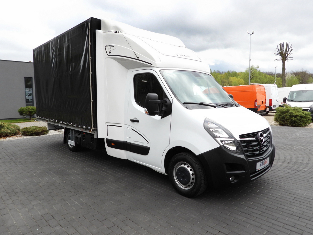 OPEL MOVANO TARPAULIN 10 PALLETS WEBASTO CRUISE CONTROL LED LIGHTS PNEUMATICS AIR CONDITIONING 165HP - Furgons ar tentu: foto 4 OPEL MOVANO TARPAULIN 10 PALLETS WEBASTO CRUISE CONTROL LED LIGHTS PNEUMATICS AIR CONDITIONING 165HP - Furgons ar tentu: foto 4