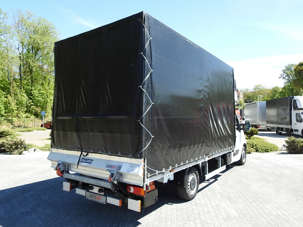 OPEL MOVANO TARPAULIN LIFT 9 PALLETS WEBASTO CRUISE CONTROL LED LIGHTS PNEUMATICS AIR CONDITIONING 160HP - Furgons ar tentu: foto 3 OPEL MOVANO TARPAULIN LIFT 9 PALLETS WEBASTO CRUISE CONTROL LED LIGHTS PNEUMATICS AIR CONDITIONING 160HP - Furgons ar tentu: foto 3