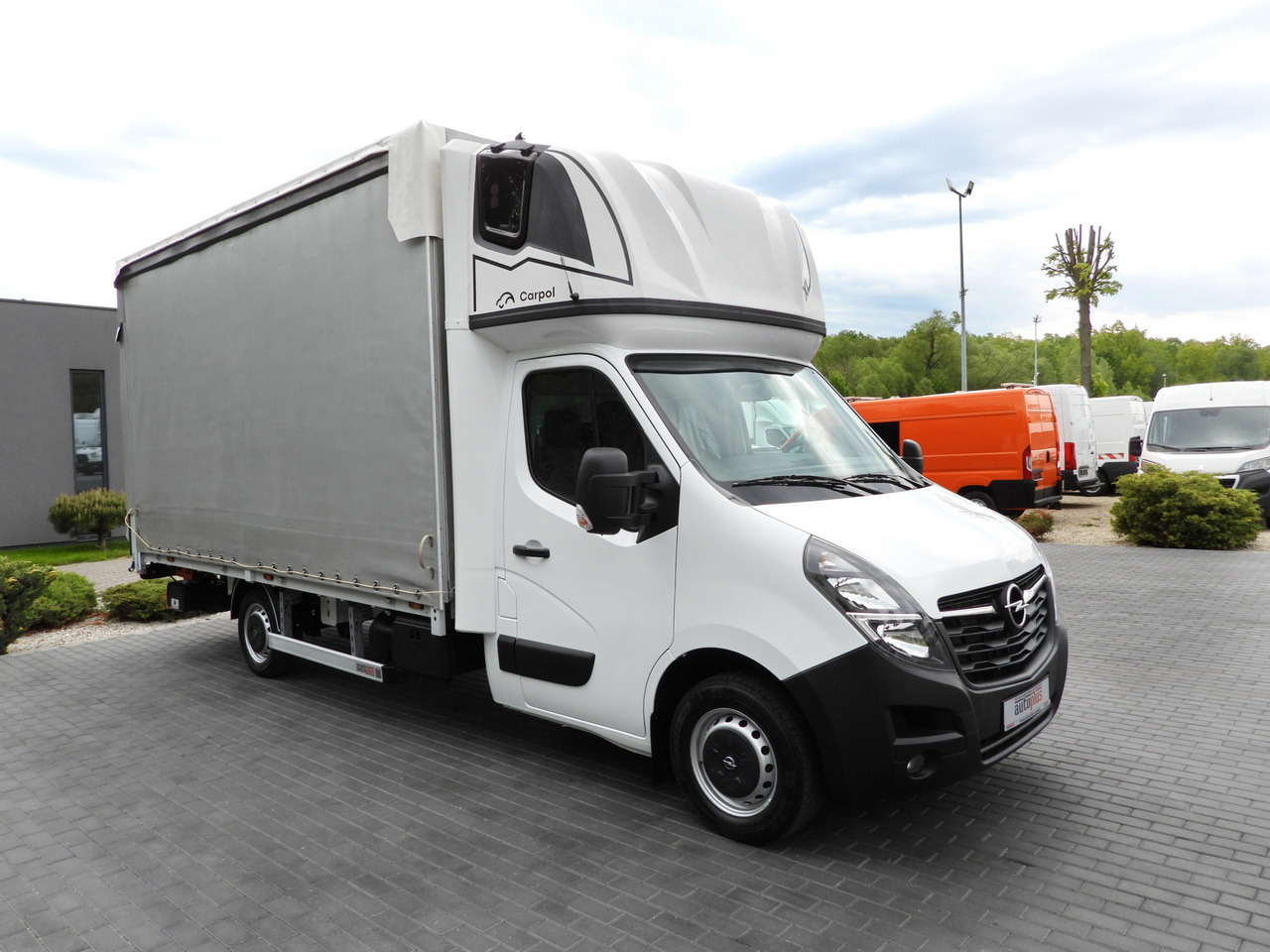 OPEL MOVANO TARPAULIN LIFT 9 PALLETS WEBASTO CRUISE CONTROL LED LIGHTS PNEUMATICS AIR CONDITIONING 165HP - Furgons ar tentu: foto 4 OPEL MOVANO TARPAULIN LIFT 9 PALLETS WEBASTO CRUISE CONTROL LED LIGHTS PNEUMATICS AIR CONDITIONING 165HP - Furgons ar tentu: foto 4