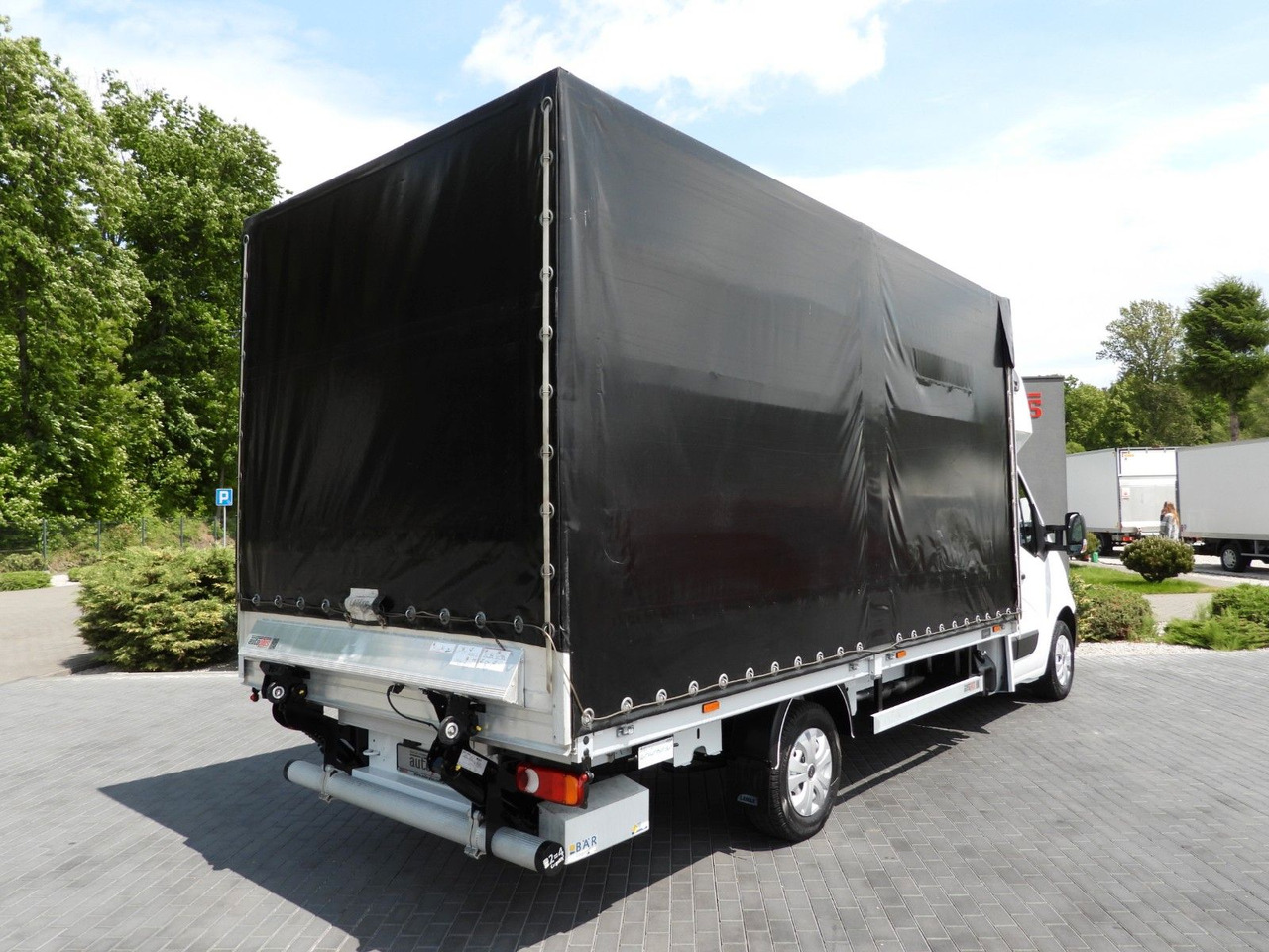Opel MOVANO PRITSCHE PLANE AUFZUG 9 PALETTEN WEBASTO - Furgons ar tentu: foto 3 Opel MOVANO PRITSCHE PLANE AUFZUG 9 PALETTEN WEBASTO - Furgons ar tentu: foto 3