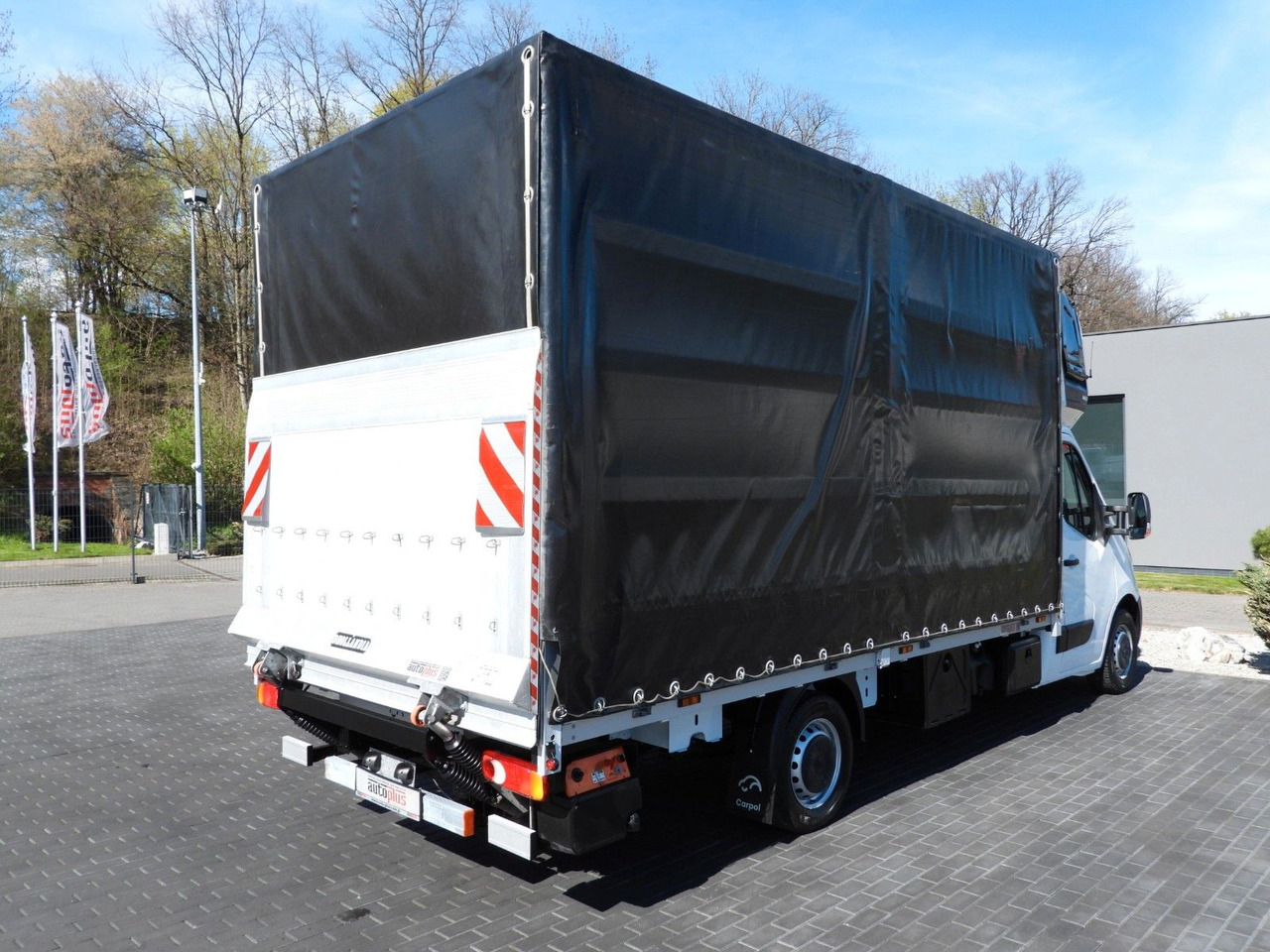 Opel MOVANO PRITSCHE PLANE AUFZUG 9 PALETTEN WEBASTO - Furgons ar tentu: foto 3 Opel MOVANO PRITSCHE PLANE AUFZUG 9 PALETTEN WEBASTO - Furgons ar tentu: foto 3