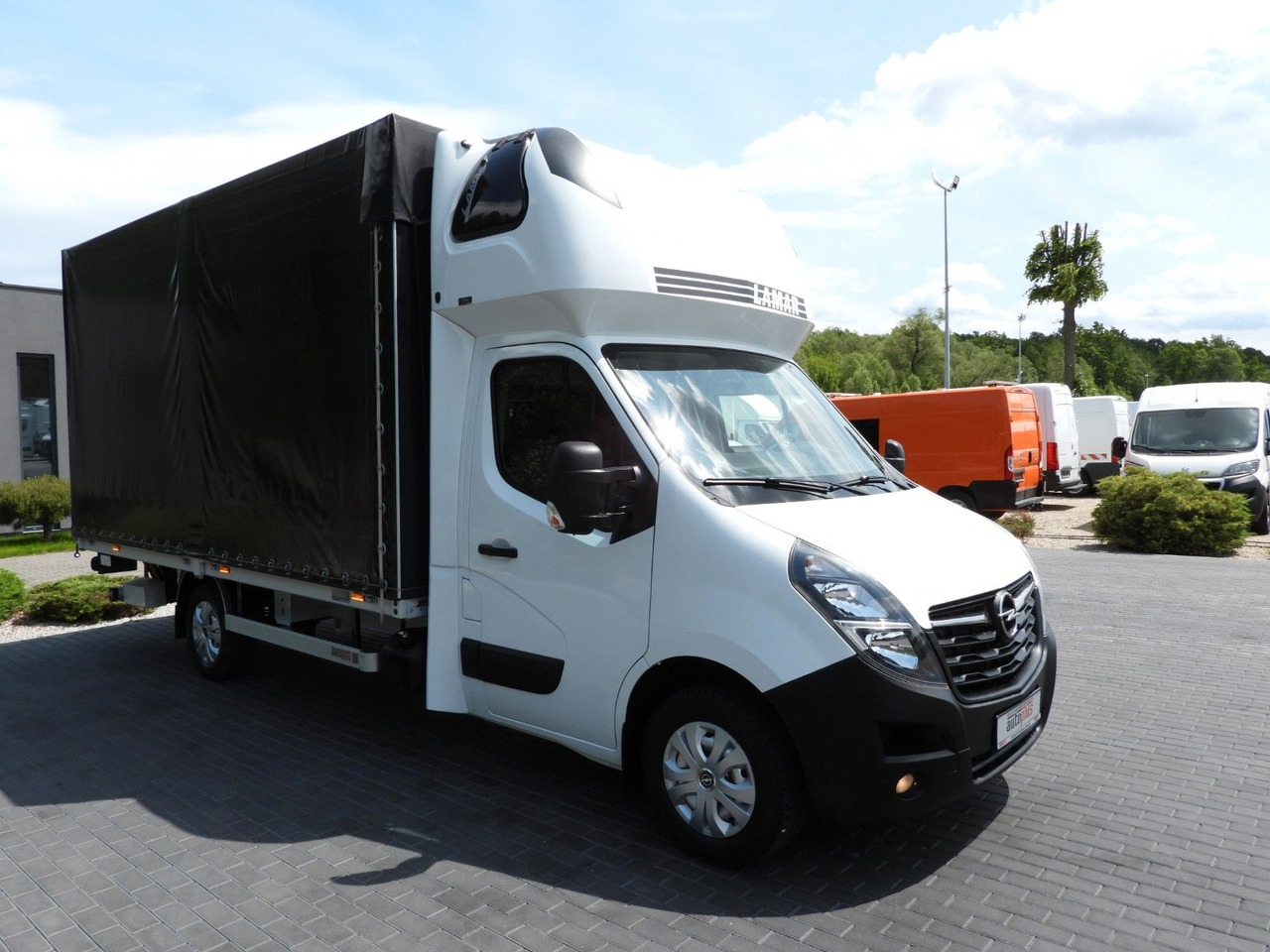 Opel MOVANO PRITSCHE PLANE AUFZUG 9 PALETTEN WEBASTO - Furgons ar tentu: foto 4 Opel MOVANO PRITSCHE PLANE AUFZUG 9 PALETTEN WEBASTO - Furgons ar tentu: foto 4