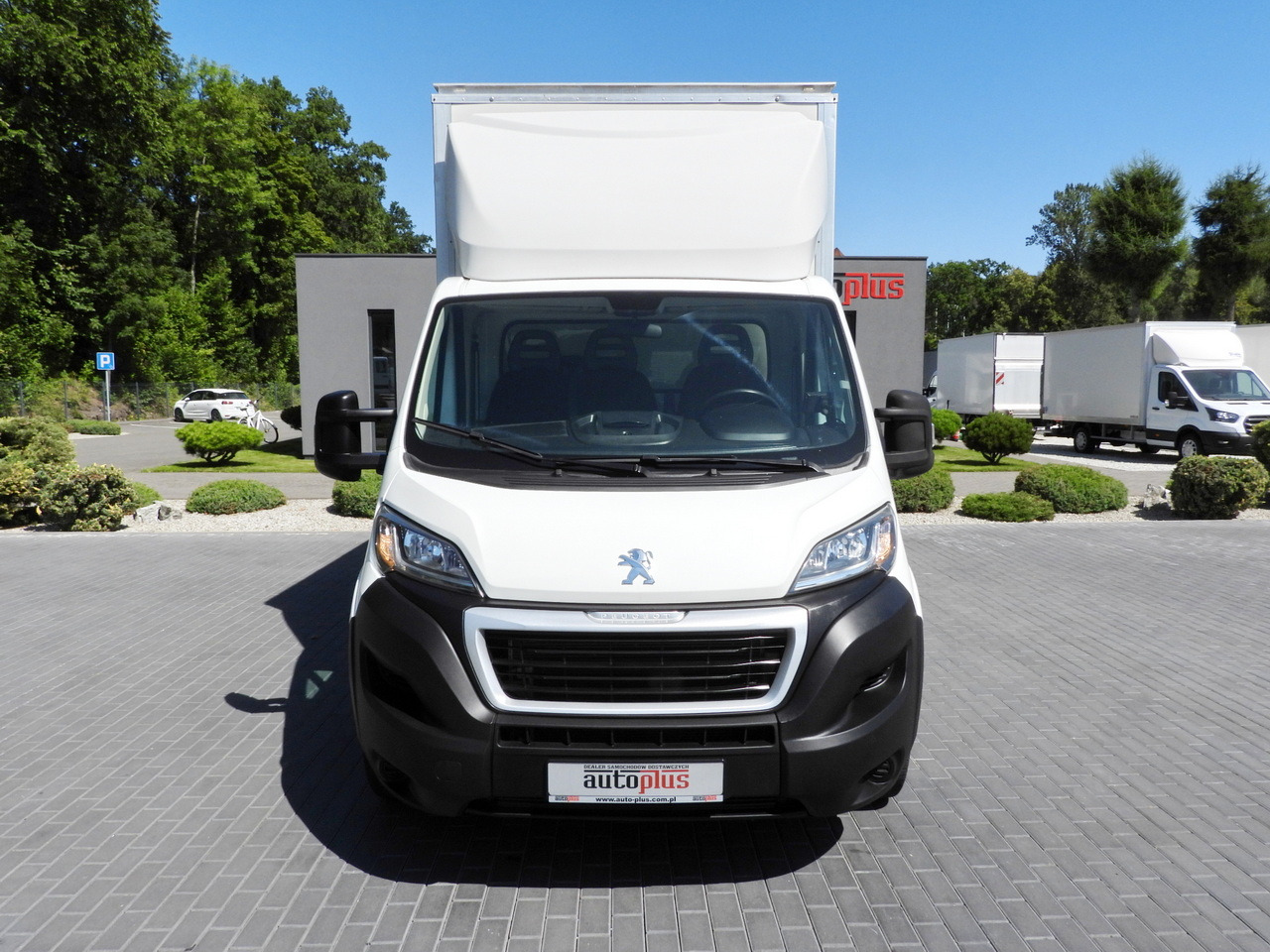 PEUGEOT BOXER BOX LIFT 8 PALLETS CRUISE CONTROL AIR CONDITIONING 130HP - Furgons ar slēgtā virsbūve: foto 5 PEUGEOT BOXER BOX LIFT 8 PALLETS CRUISE CONTROL AIR CONDITIONING 130HP - Furgons ar slēgtā virsbūve: foto 5