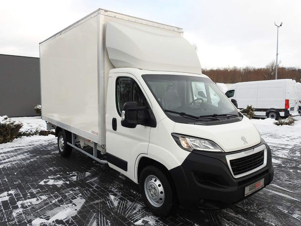 Peugeot BOXER KOFFER 8 PALETTEN TEMPOMAT KLIMAANLAGE - Furgons ar slēgtā virsbūve: foto 4 Peugeot BOXER KOFFER 8 PALETTEN TEMPOMAT KLIMAANLAGE - Furgons ar slēgtā virsbūve: foto 4