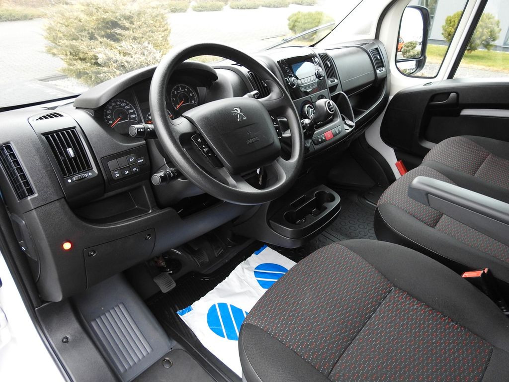 Peugeot BOXER KOFFER AUFZUG 8 PALETTEN TEMPOMAT A/C - Furgons ar slēgtā virsbūve: foto 2 Peugeot BOXER KOFFER AUFZUG 8 PALETTEN TEMPOMAT A/C - Furgons ar slēgtā virsbūve: foto 2