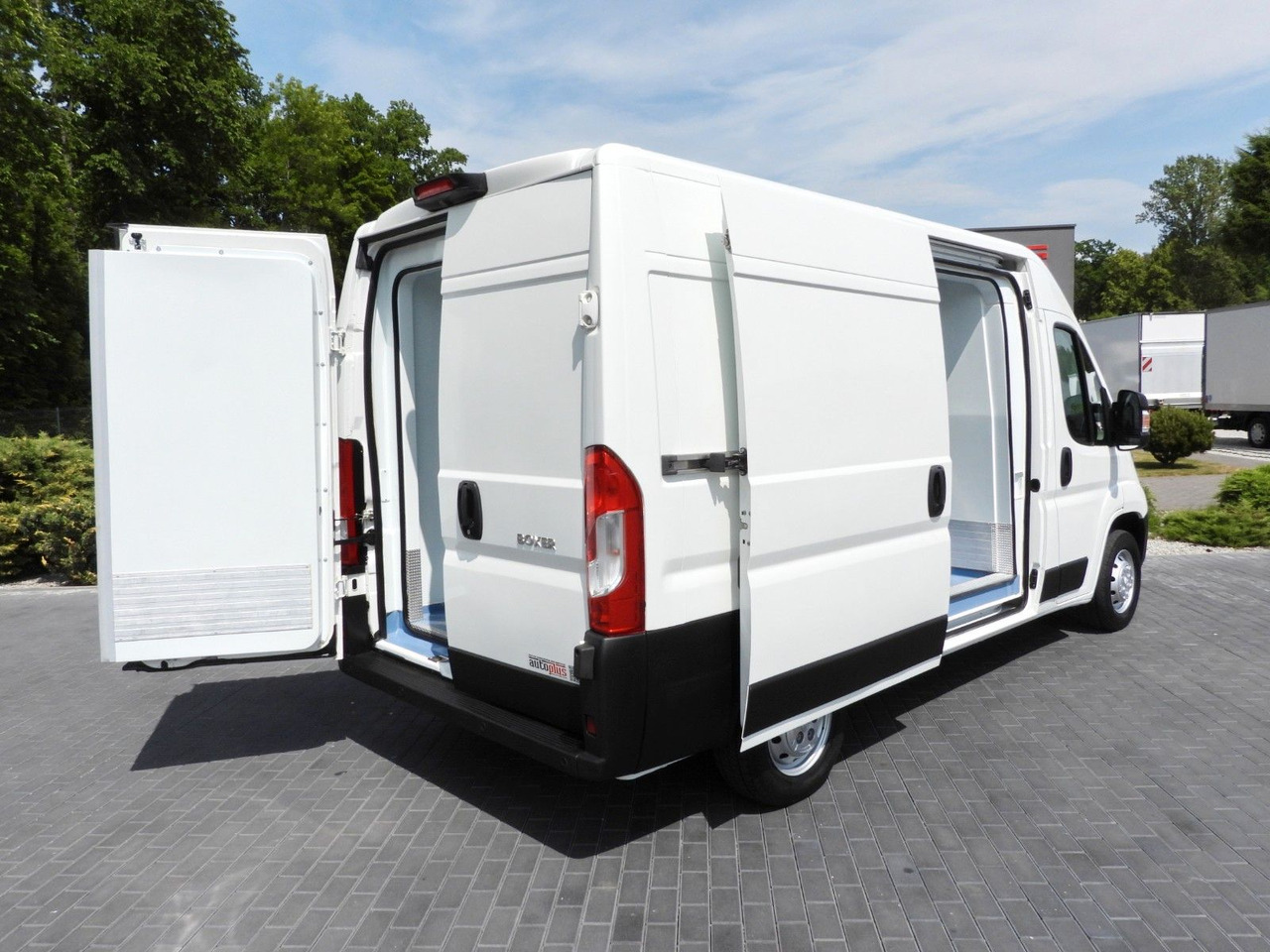 Peugeot BOXER KÜHLKASTENWAGEN -10*C TEMPOMAT - Komercauto refrižerators: foto 3 Peugeot BOXER KÜHLKASTENWAGEN -10*C TEMPOMAT - Komercauto refrižerators: foto 3