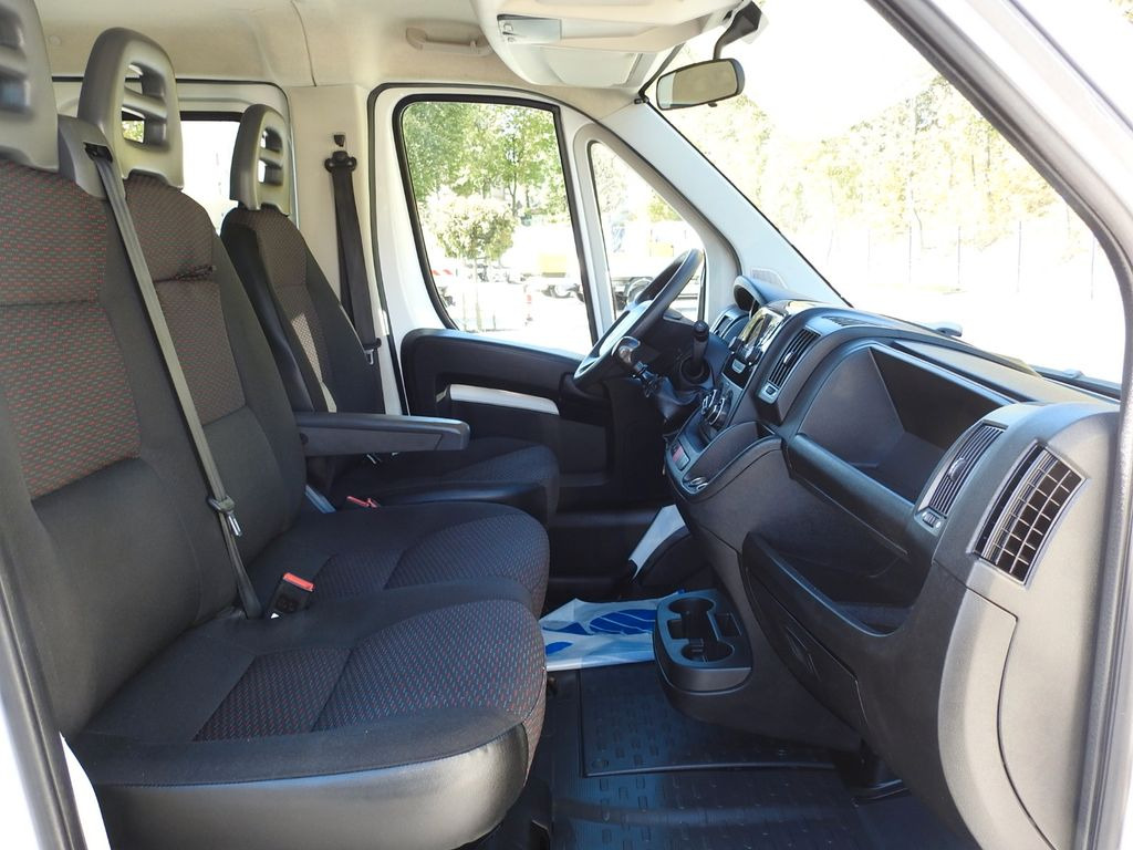 Automašīna ar kravas platformu, Kravas-pasažieru furgons Peugeot BOXER PRITSCHE DOPPELKABINE DOKA 7 SITZE: foto 25