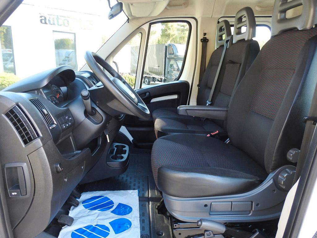 Automašīna ar kravas platformu, Kravas-pasažieru furgons Peugeot BOXER PRITSCHE DOPPELKABINE DOKA 7 SITZE: foto 20