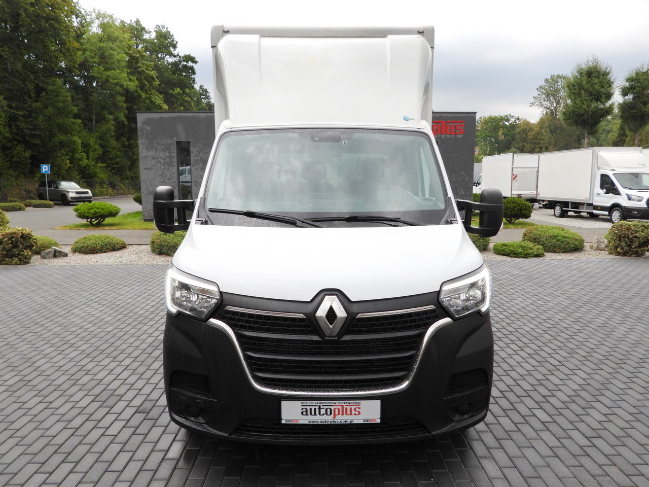 RENAULT MASTER BOX LIFT 8 PALLETS CRUISE CONTROL LED LIGHTS AIR CONDITIONING 145HP - Furgons ar slēgtā virsbūve: foto 5 RENAULT MASTER BOX LIFT 8 PALLETS CRUISE CONTROL LED LIGHTS AIR CONDITIONING 145HP - Furgons ar slēgtā virsbūve: foto 5