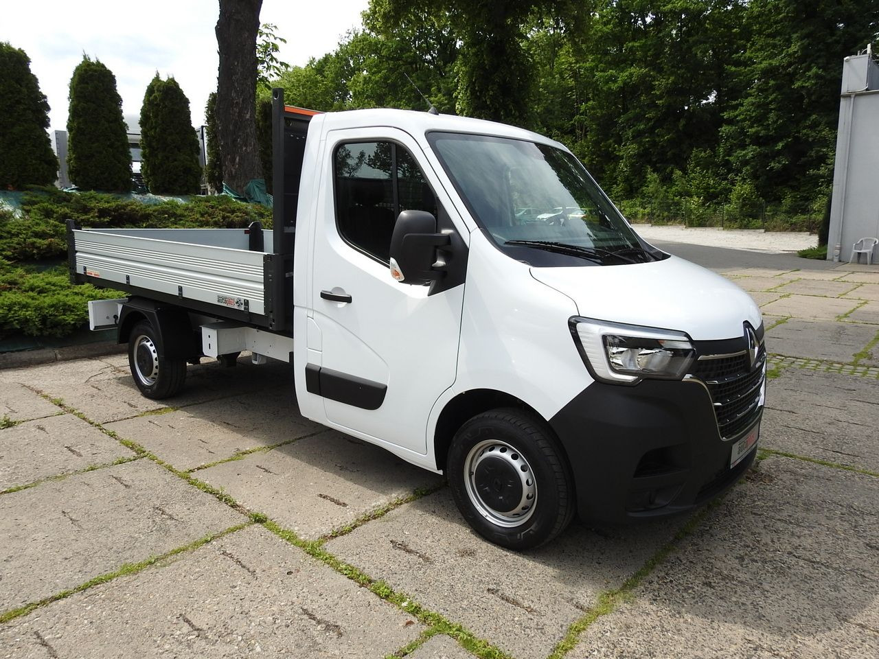 RENAULT MASTER - Komercauto pašizgāzējs: foto 4 RENAULT MASTER - Komercauto pašizgāzējs: foto 4