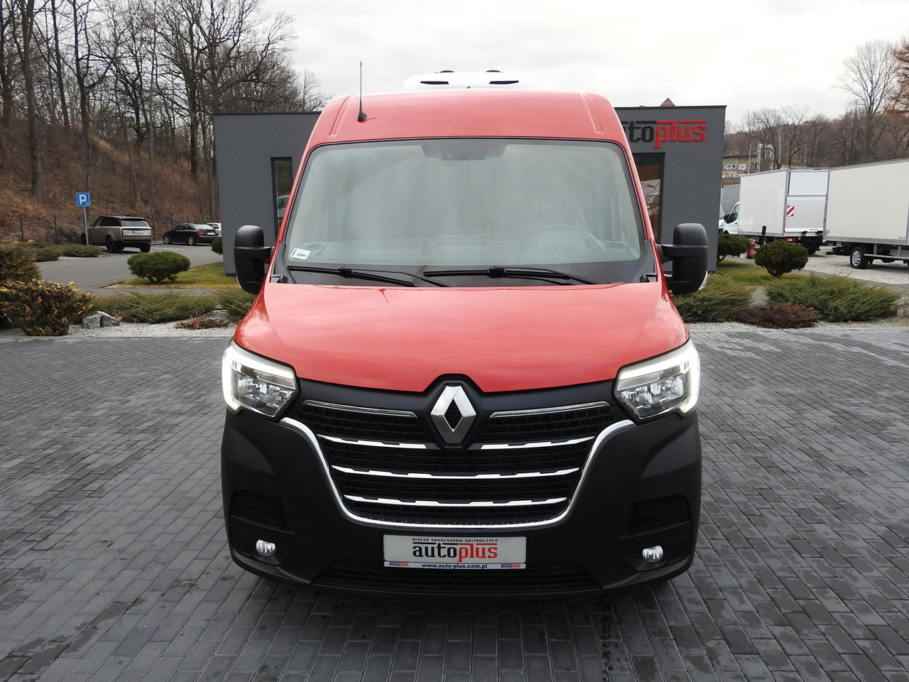RENAULT MASTER REFRIGERATOR VAN 1*C CRUISE CONTROL AIR CONDITIONING LED LIGHTS 135HP - Komercauto refrižerators: foto 5 RENAULT MASTER REFRIGERATOR VAN 1*C CRUISE CONTROL AIR CONDITIONING LED LIGHTS 135HP - Komercauto refrižerators: foto 5