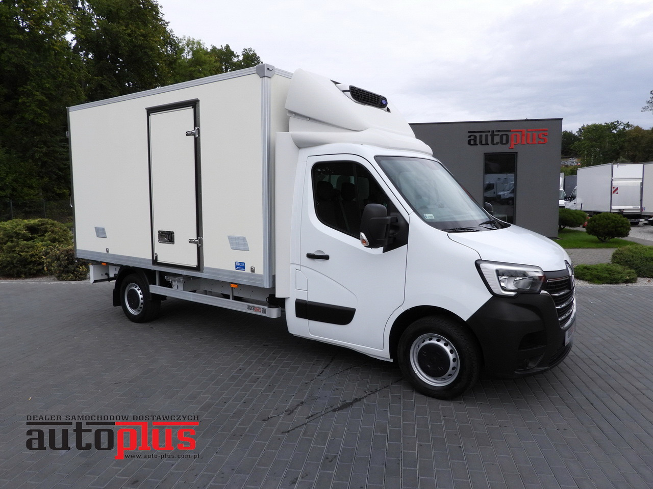 RENAULT MASTER REGRIGERATOR BOX 1*C LED LIGHTS AIR CONDITIONING 165HP - Komercauto refrižerators: foto 1 RENAULT MASTER REGRIGERATOR BOX 1*C LED LIGHTS AIR CONDITIONING 165HP - Komercauto refrižerators: foto 1