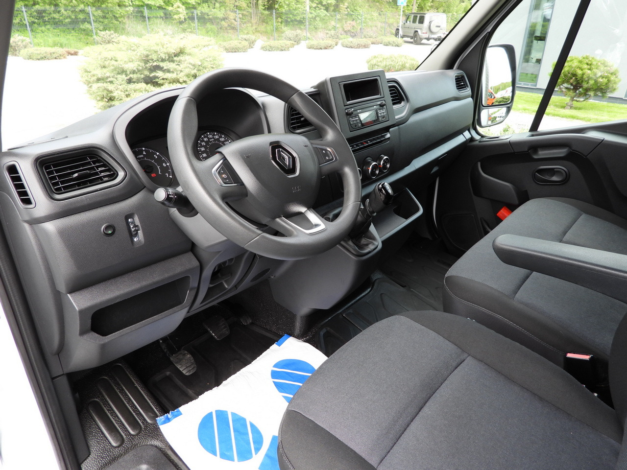 RENAULT MASTER REGRIGERATOR BOX -10*C CRUISE CONTROL LED LIGHTS TWIN WHEELS AIR CONDITIONING 145HP - Komercauto refrižerators: foto 2 RENAULT MASTER REGRIGERATOR BOX -10*C CRUISE CONTROL LED LIGHTS TWIN WHEELS AIR CONDITIONING 145HP - Komercauto refrižerators: foto 2