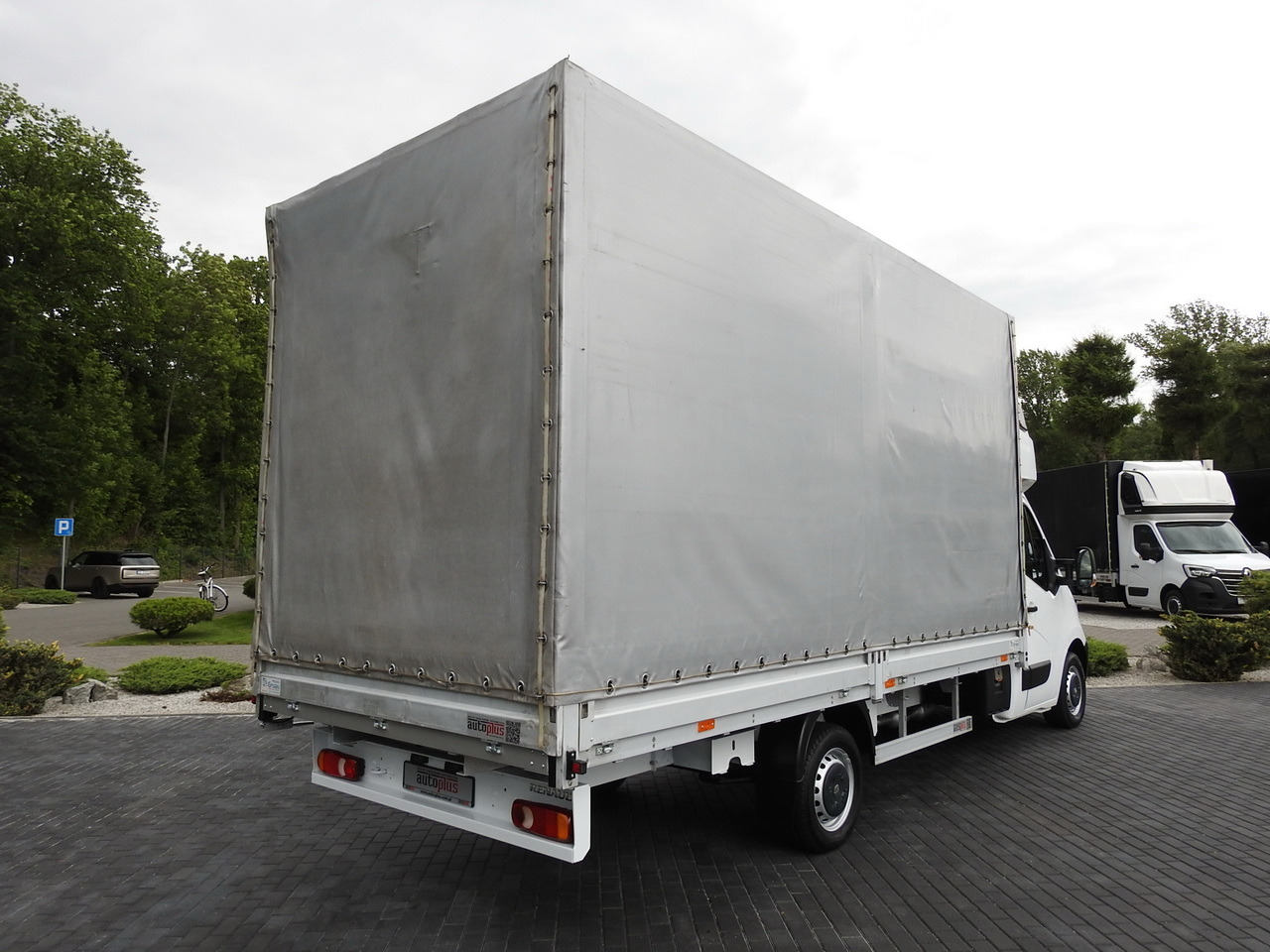 RENAULT MASTER TARPAULIN 10 PALLETS WEBASTO CRUISE CONTROL AIR CONDITIONING 170HP - Furgons ar tentu: foto 3 RENAULT MASTER TARPAULIN 10 PALLETS WEBASTO CRUISE CONTROL AIR CONDITIONING 170HP - Furgons ar tentu: foto 3