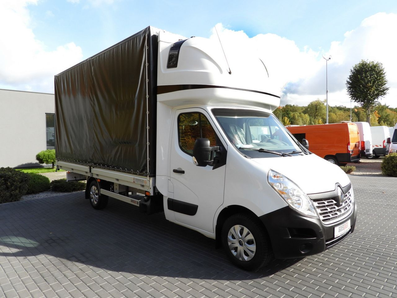 RENAULT MASTER TARPAULIN 10 PALLETS WEBASTO CRUISE CONTROL AIR CONDITIONING 170HP - Furgons ar tentu: foto 4 RENAULT MASTER TARPAULIN 10 PALLETS WEBASTO CRUISE CONTROL AIR CONDITIONING 170HP - Furgons ar tentu: foto 4