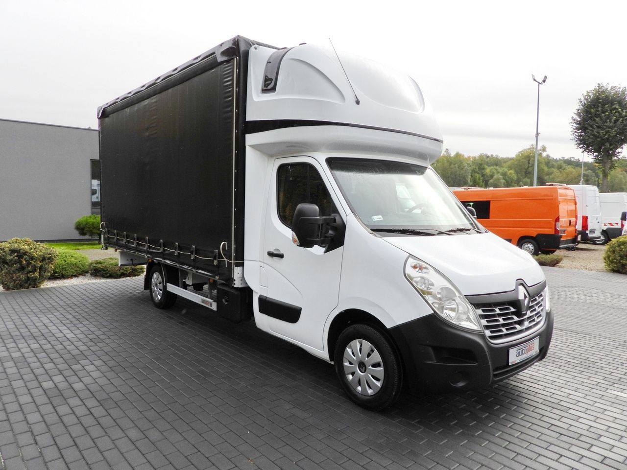 RENAULT MASTER TARPAULIN 10 PALLETS WEBASTO CRUISE CONTROL AIR CONDITIONING 170HP - Furgons ar tentu: foto 4 RENAULT MASTER TARPAULIN 10 PALLETS WEBASTO CRUISE CONTROL AIR CONDITIONING 170HP - Furgons ar tentu: foto 4