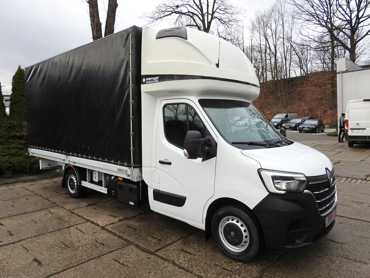 RENAULT MASTER TARPAULIN 10 PALLETS WEBASTO CRUISE CONTROL AIR CONDITIONING LED LIGHTS PNEUMATICS  165HP - Furgons ar tentu: foto 4 RENAULT MASTER TARPAULIN 10 PALLETS WEBASTO CRUISE CONTROL AIR CONDITIONING LED LIGHTS PNEUMATICS  165HP - Furgons ar tentu: foto 4