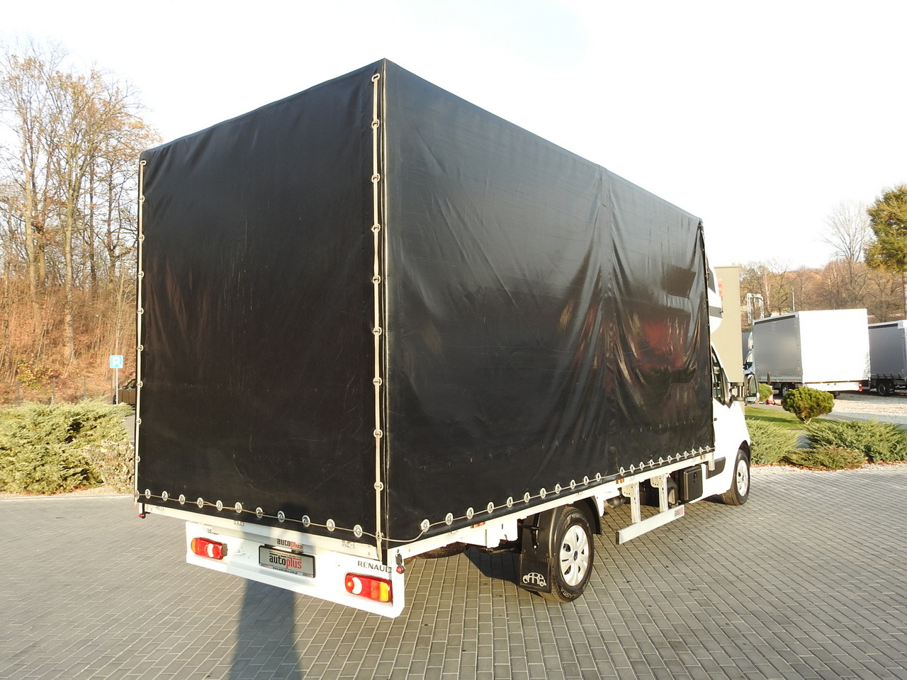 RENAULT MASTER TARPAULIN 10 PALLETS WEBASTO CRUISE CONTROL AIR CONDITIONING PNEUMATICS 170HP - Furgons ar tentu: foto 3 RENAULT MASTER TARPAULIN 10 PALLETS WEBASTO CRUISE CONTROL AIR CONDITIONING PNEUMATICS 170HP - Furgons ar tentu: foto 3