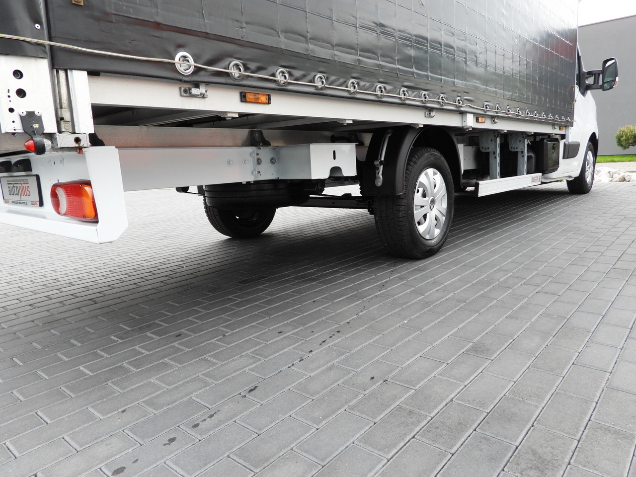 RENAULT MASTER TARPAULIN 10 PALLETS WEBASTO CRUISE CONTROL LED LIGHTS PNEUMATICS AIR CONDITIONING 165HP līzingu RENAULT MASTER TARPAULIN 10 PALLETS WEBASTO CRUISE CONTROL LED LIGHTS PNEUMATICS AIR CONDITIONING 165HP: foto 16 RENAULT MASTER TARPAULIN 10 PALLETS WEBASTO CRUISE CONTROL LED LIGHTS PNEUMATICS AIR CONDITIONING 165HP līzingu RENAULT MASTER TARPAULIN 10 PALLETS WEBASTO CRUISE CONTROL LED LIGHTS PNEUMATICS AIR CONDITIONING 165HP: foto 16