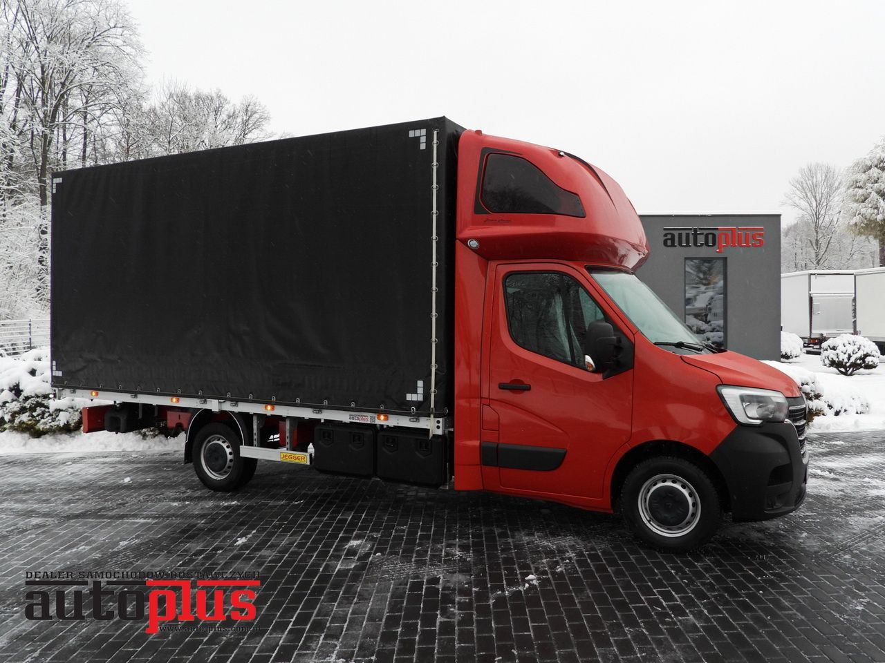 RENAULT MASTER TARPAULIN 10 PALLETS WEBASTO CRUISE CONTROL LED LIGHTS PNEUMATICS AIR CONDITIONING 165HP - Furgons ar tentu: foto 1 RENAULT MASTER TARPAULIN 10 PALLETS WEBASTO CRUISE CONTROL LED LIGHTS PNEUMATICS AIR CONDITIONING 165HP - Furgons ar tentu: foto 1
