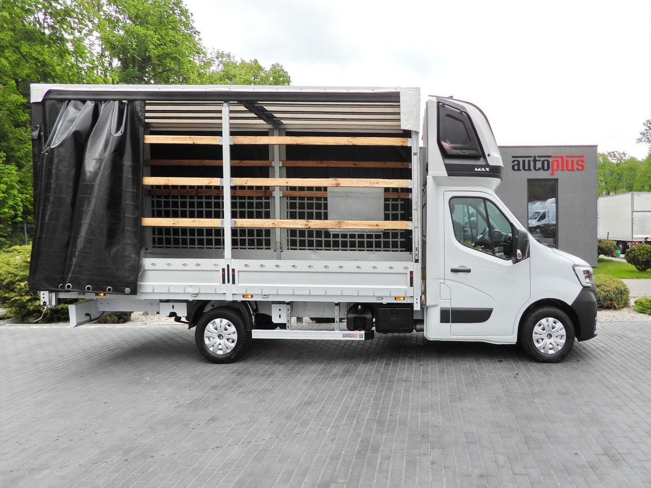RENAULT MASTER TARPAULIN 10 PALLETS WEBASTO CRUISE CONTROL LED LIGHTS PNEUMATICS AIR CONDITIONING 165HP līzingu RENAULT MASTER TARPAULIN 10 PALLETS WEBASTO CRUISE CONTROL LED LIGHTS PNEUMATICS AIR CONDITIONING 165HP: foto 8 RENAULT MASTER TARPAULIN 10 PALLETS WEBASTO CRUISE CONTROL LED LIGHTS PNEUMATICS AIR CONDITIONING 165HP līzingu RENAULT MASTER TARPAULIN 10 PALLETS WEBASTO CRUISE CONTROL LED LIGHTS PNEUMATICS AIR CONDITIONING 165HP: foto 8