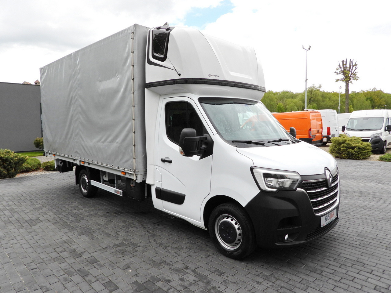 RENAULT MASTER  TARPAULIN 10 PALLETS WEBASTO CRUISE CONTROL LED LIGHTS PNEUMATICS AIR CONDITIONING  165HP - Furgons ar tentu: foto 4 RENAULT MASTER  TARPAULIN 10 PALLETS WEBASTO CRUISE CONTROL LED LIGHTS PNEUMATICS AIR CONDITIONING  165HP - Furgons ar tentu: foto 4